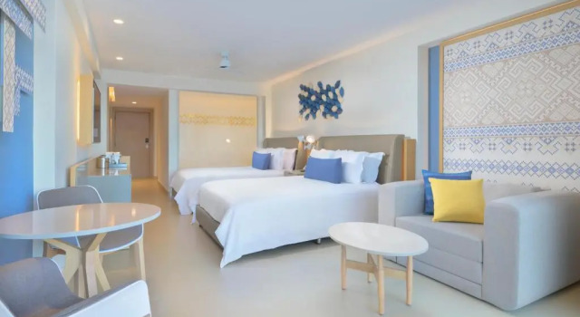Полулюкс Luxury Royalton Splash Riviera Cancun, An Autograph Collection All-Inclusive Resort