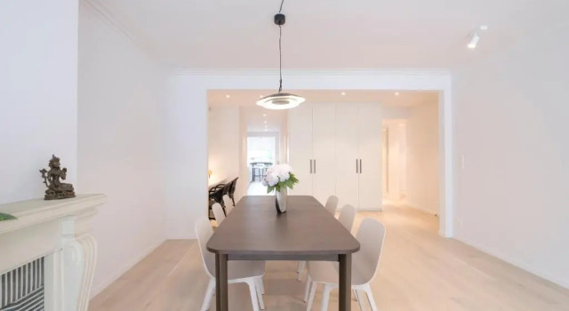 Апартаменты Classy 3 bedrooms flat near European Institutions
