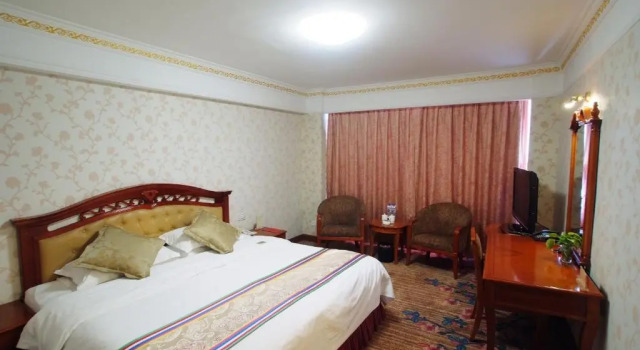 Deluxe Suite Baishan Hotel