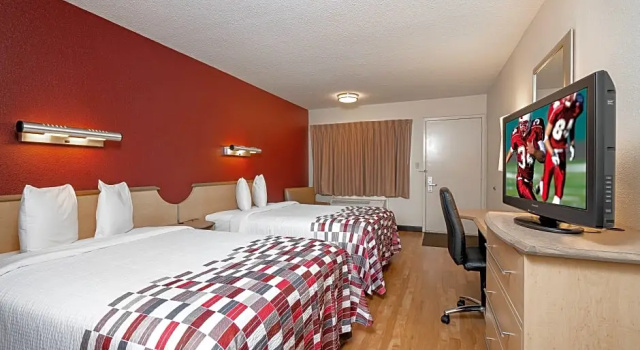 Четырёхместный номер Standard Red Roof Inn Detroit Metro Airport - Taylor