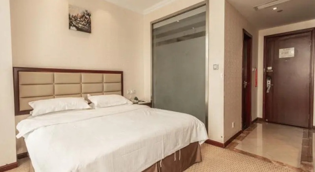 Двухместный номер Standard GreenTree Inn Shaoxing Keqiao Xingyue Road Zhongqing Building Hotel