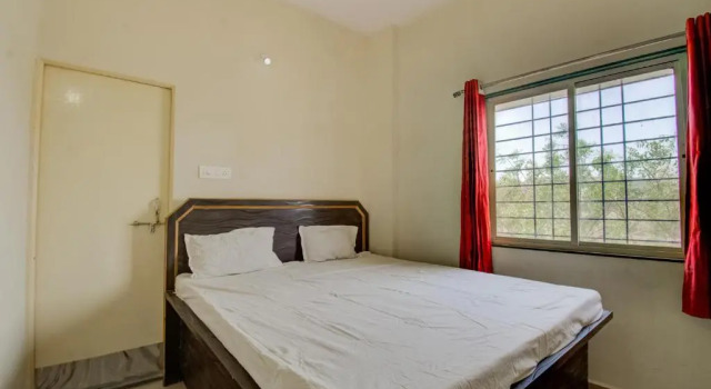 SPOT ON 73501 San Tower Hotel, Prenota Hotel Trivandrum Kerala