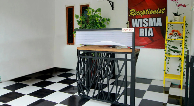 Hotel O Wisma Ria, Rezerwuj Hotel Lubuklinggau Sumatra