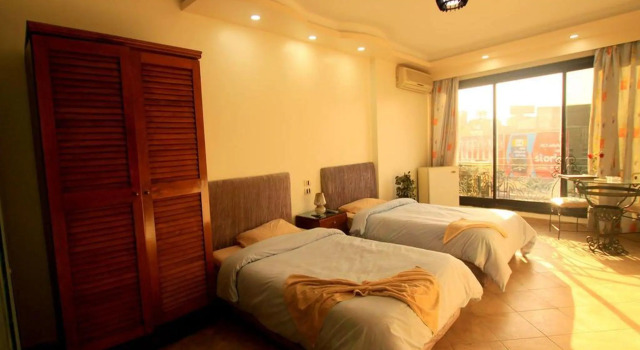 Invitation Hotel