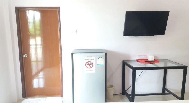 Samsiri Resort Korat by OYO Rooms, Varaa Lomakeskus Hotellit North-Eastern Thailand pysäköinnillä, Pysäköinti