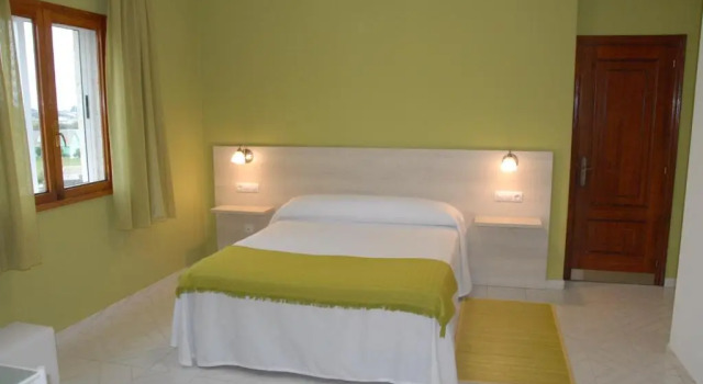 Четырёхместный номер Standard с видом на сад Hotel Playa de las Catedrales