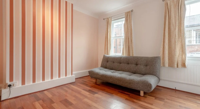 Spacious 3 Bedroom Flat in Covent Garden, Забронировать Отель Лондон Большой Лондон, рядом с Фестиваль London Wonderground