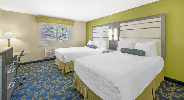 Четырёхместный номер Standard Best Western Antelope Inn & Suites