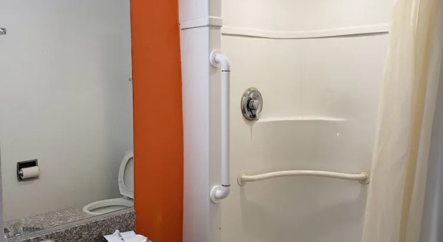 Четырёхместный номер Standard Nights Stay Hotel