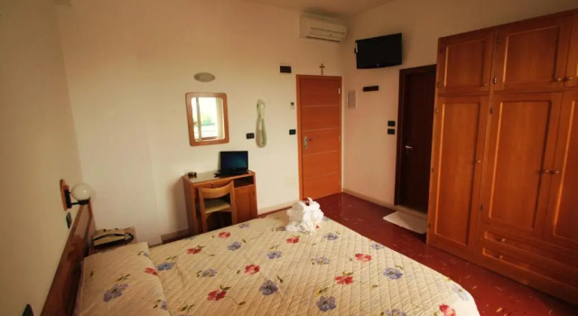 Четырёхместный номер Standard Hotel Du Lac