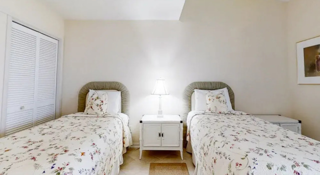Oceanfront Condo With Spacious Balcony, Great Views, AC & Outdoor Pooloc, Забронировать Апартаменты/квартира Амилия Jacksonville Coast