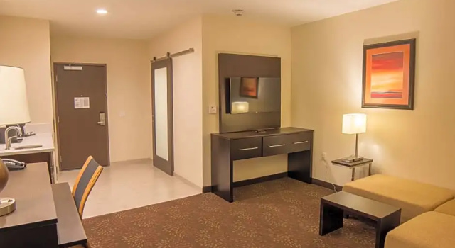 Люкс Standard Holiday Inn Trophy Club by IHG