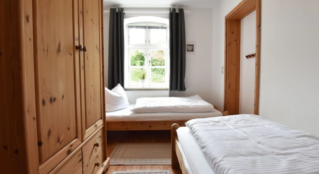 Quaint Apartment in Insel Poel near Beach