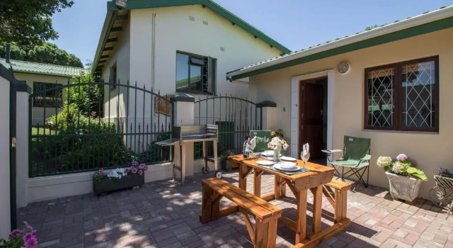 Апартаменты Dunwerkin Self Catering