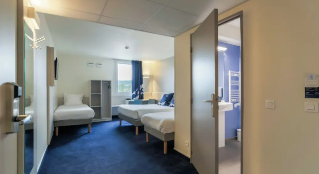 Четырёхместный семейный номер Standard ACE Hôtel Thionville - Porte du Luxembourg