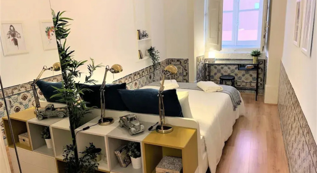 Beautiful flat with balcony & Great location