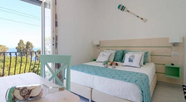 Апартаменты с балконом AQUAMARINE Relaxing Capri Suites