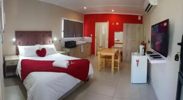VILLA HOLIDAYS - 16A Berea Road Margate, Забронировать Отель Маргит Durban South Coast