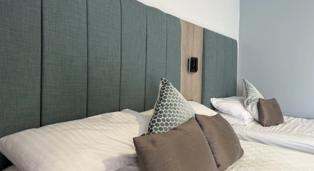 Трёхместный семейный номер Standard Durrant House Hotel