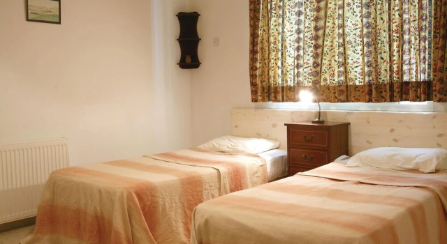 Beautiful Home in Miliou Paphos With 2 Bedrooms, Outdoor Swimming Pool and Swimming Pool, Book Hotel Miliou Pafos