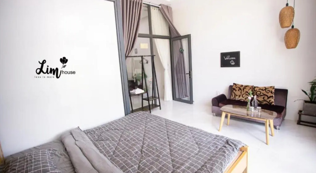 Двухместный номер Standard с балконом LIM Homestay