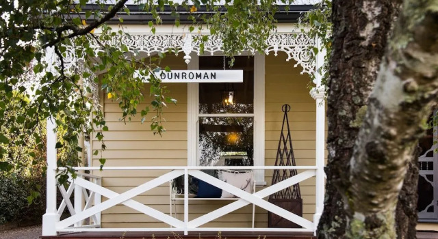 Dunroman - modern comfort, old world charm, Book Hotel Daylesford 