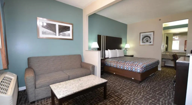Люкс Relax Inn Motel and Suites Omaha