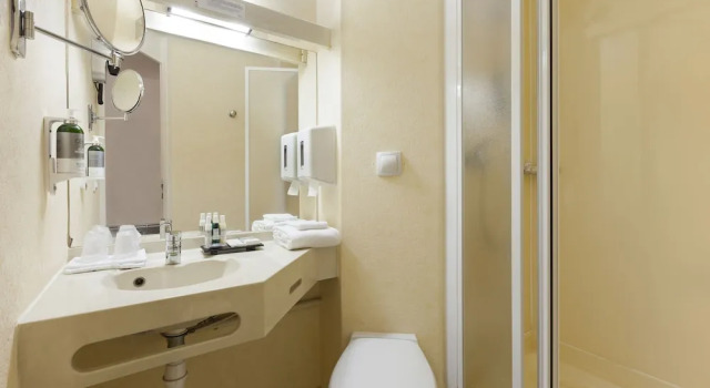 Трёхместный номер Standard Arras Hotel
