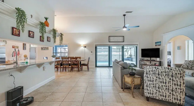 5 Mi to Downtown: Cape Coral Retreat w/ Lanai!
