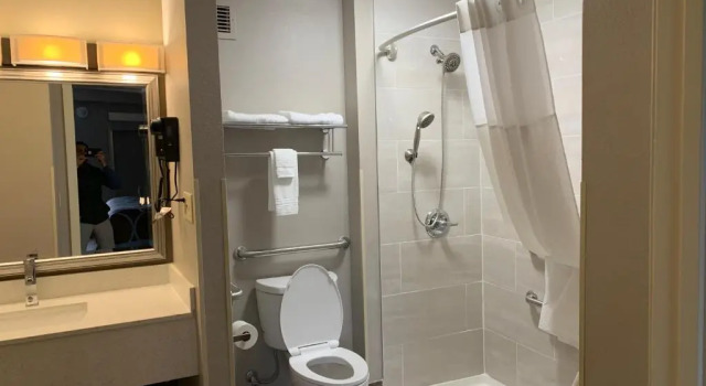 Номер Standard Super 8 by Wyndham Cookeville, TN