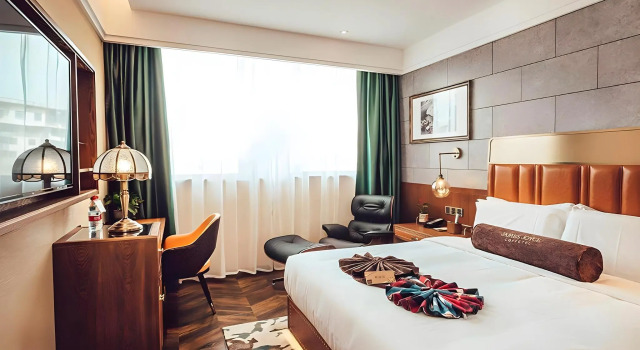 James Joyce Coffetel (Beijing Zaoyuan Metro Station · Peking University First Hospital), Book Hotel Xihongmen Beijing Area