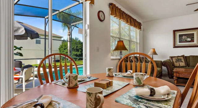 4 Bed Luxury at Legacy Park: Pool, Spa, Games Room, Book Hotel Hoteller i Four Corners med pool, Swimmingpool