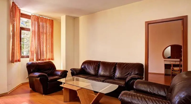 Апартаменты Flora Hotel - Apartments