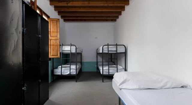 Кровать в общем номере Urban Hostel Palma - Albergue Juvenil - Youth Hostel