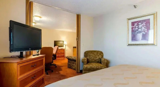 Одноместный номер Standard Holiday Inn Express ALLIANCE