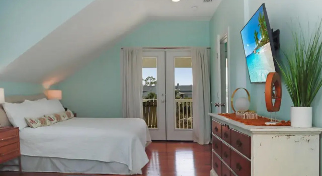 Indian Shores Cottage, Book Feriehus Hoteller i Indian Pass med parkering, Parkering