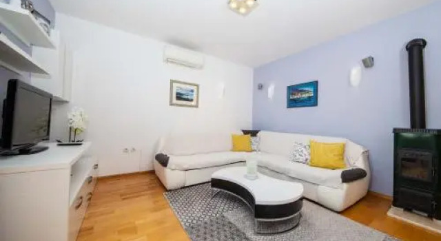 Apartment Sarena, Забронировать Апартаменты/квартира Апартаменты Макарска, рядом с Набережная Рива (Макарска), Апартаменты/квартира