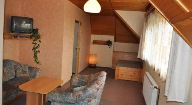 Pension Nostalgie, Rezerwuj Hotel Hotele w Central Bohemia z parkingiem, Parking