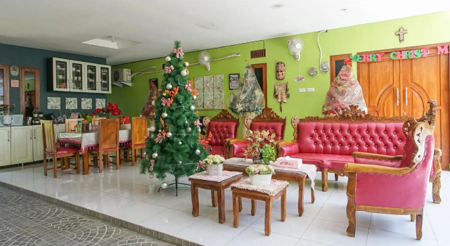 Rumah Kost MAPLE Winangun, Book Guesthouse Hotels in Sulawesi with Parking, Parking