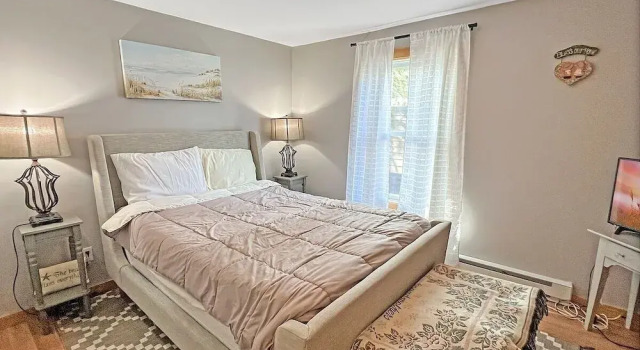 Beach Daze Cottage Brought to you by GetAway Vacations