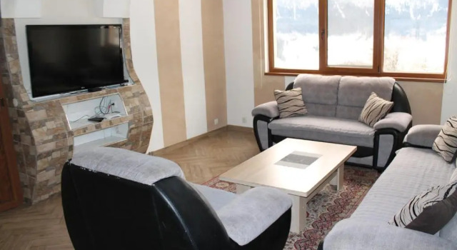 Vlasic Odmor - Villa Wellnes & spa, Забронировать Курортный отель Отели Власич с парковкой, Парковка