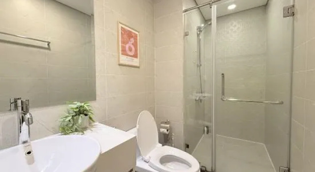 Cozy 1BR Landmark 6 | Quiet & Comfortable, Забронировать Отель Хошимин провинция Хошимин, рядом с Небоскреб Landmark 81