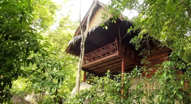 Бунгало Deluxe с балконом и с красивым видом из окна Koh Tao Royal Resort