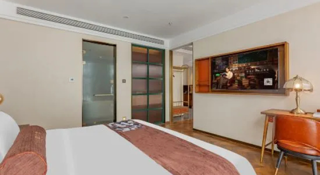 Люкс Deluxe James Joyce Coffetel Hotel (Shijiazhuang Hebei Shida Huanlehui)