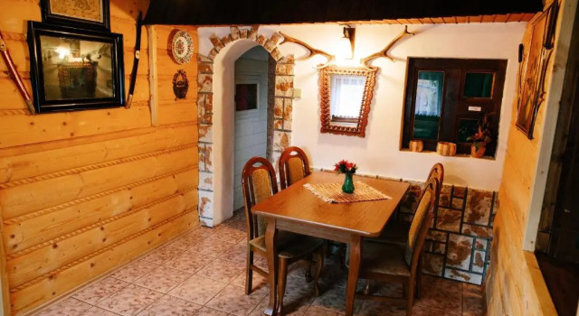 Penzión Hubert, Rezervovat Hotel Hotely v Žilinský kraj s parkováním, Parkování