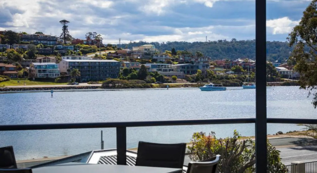 Апартаменты Sails Luxury Apartments Merimbula