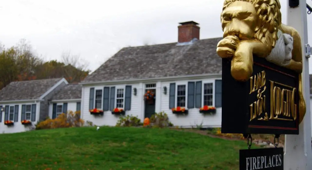 Lamb and Lion Inn, Varaa Hotelli Hotellit New England uima-altaalla, Uima-allas