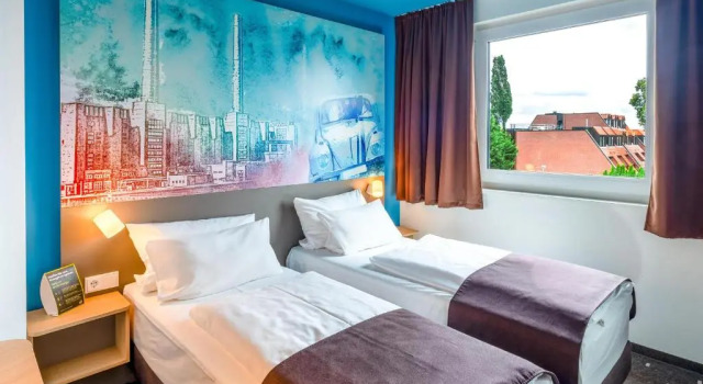 Трёхместный номер Standard B&B Hotel Wolfsburg-Weyhausen