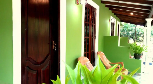 Sigiriya Rock Gate Resort