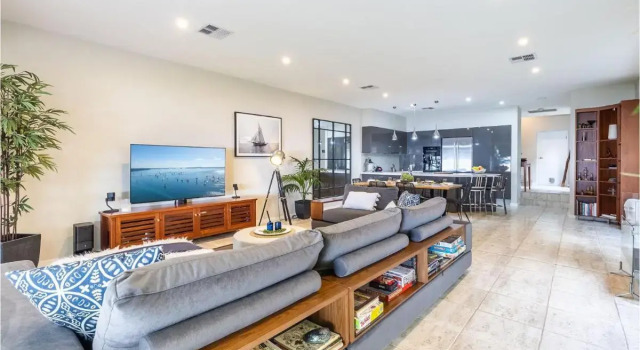 'Ambience on the Waterfront', 14 Danalene Pd - Prestige waterfront property